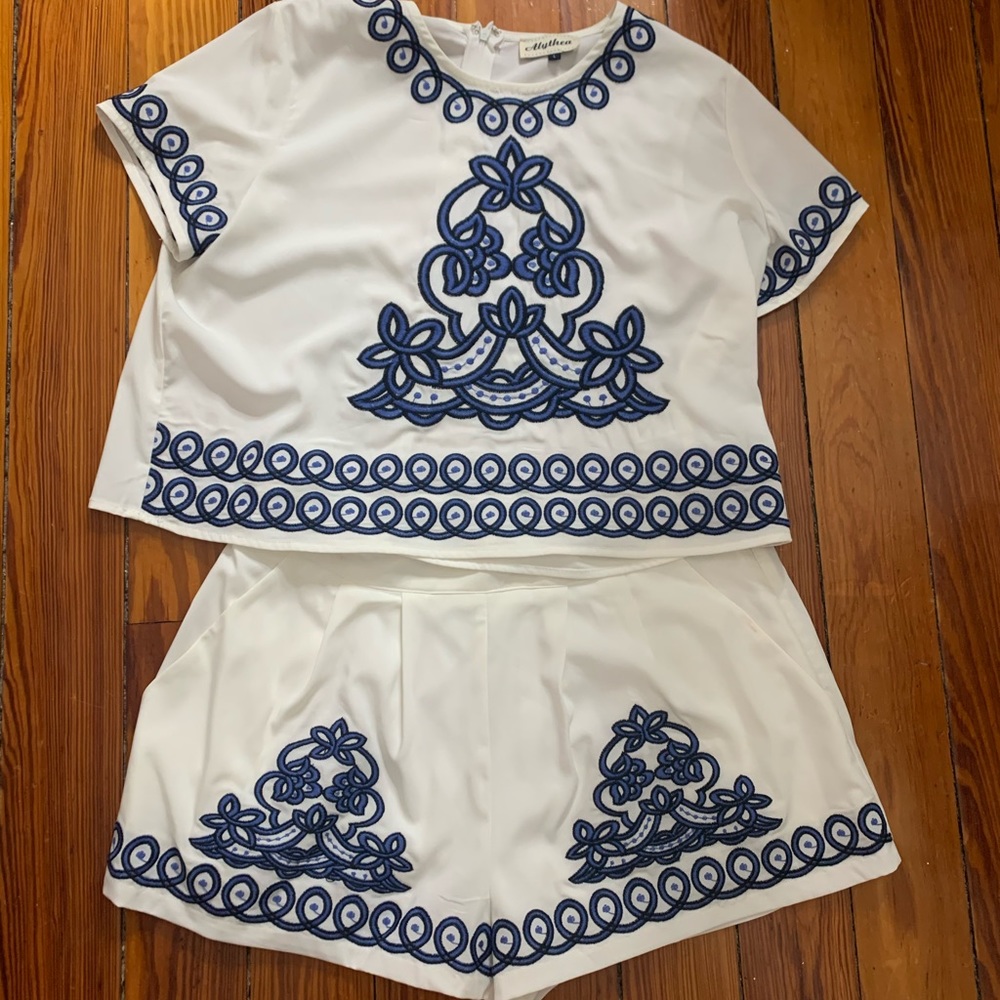 Two piece set
